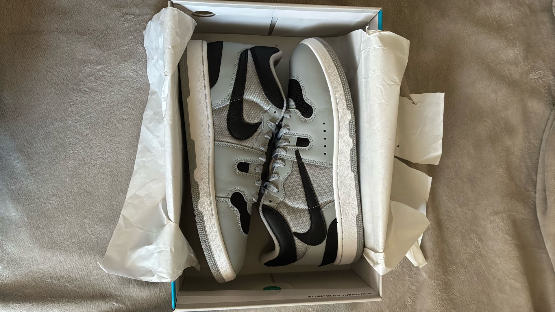 Nike Attack Cactus Jack (Travis Scott)