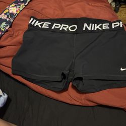 Nike Pro Activewear 
