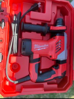 Milwaukee 1-1/8 in. Corded Rotary Hammer