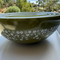 Vintage Pyrex Bowls