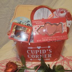 Valentine's Cupid Basket Thumbnail