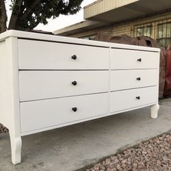 Dresser White 