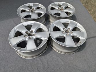 4 metal wheels (Toyota) - 215/45R17 $250 ono
