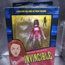 Diamond Select Toys Invincible: Atom Eve 