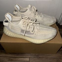 Yeezy 350 Bone