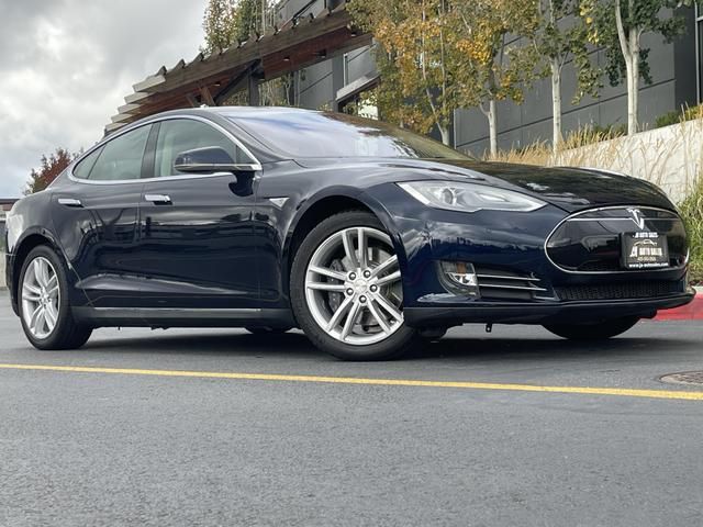 2014 Tesla Model S