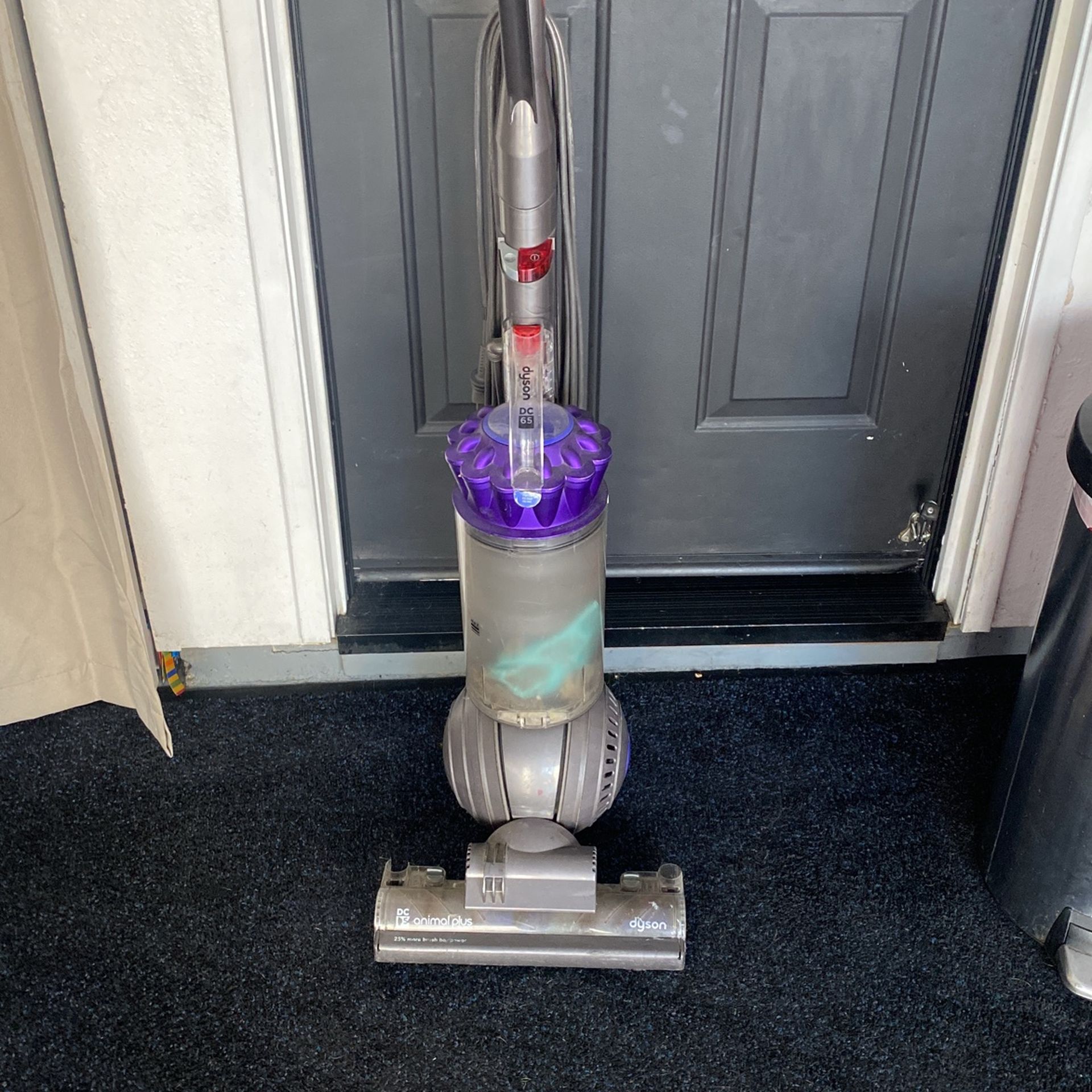 Dyson Vacuum 