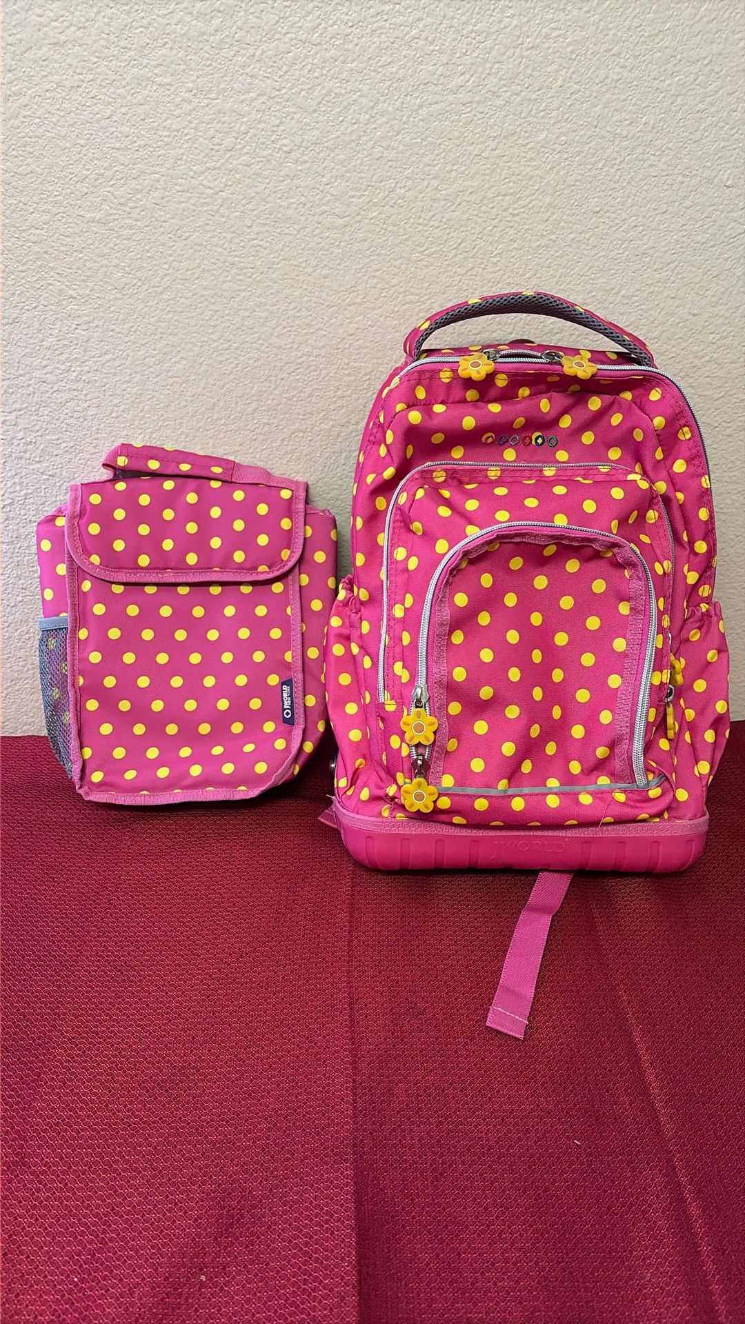 New  J World Girls Rolling Backpack 