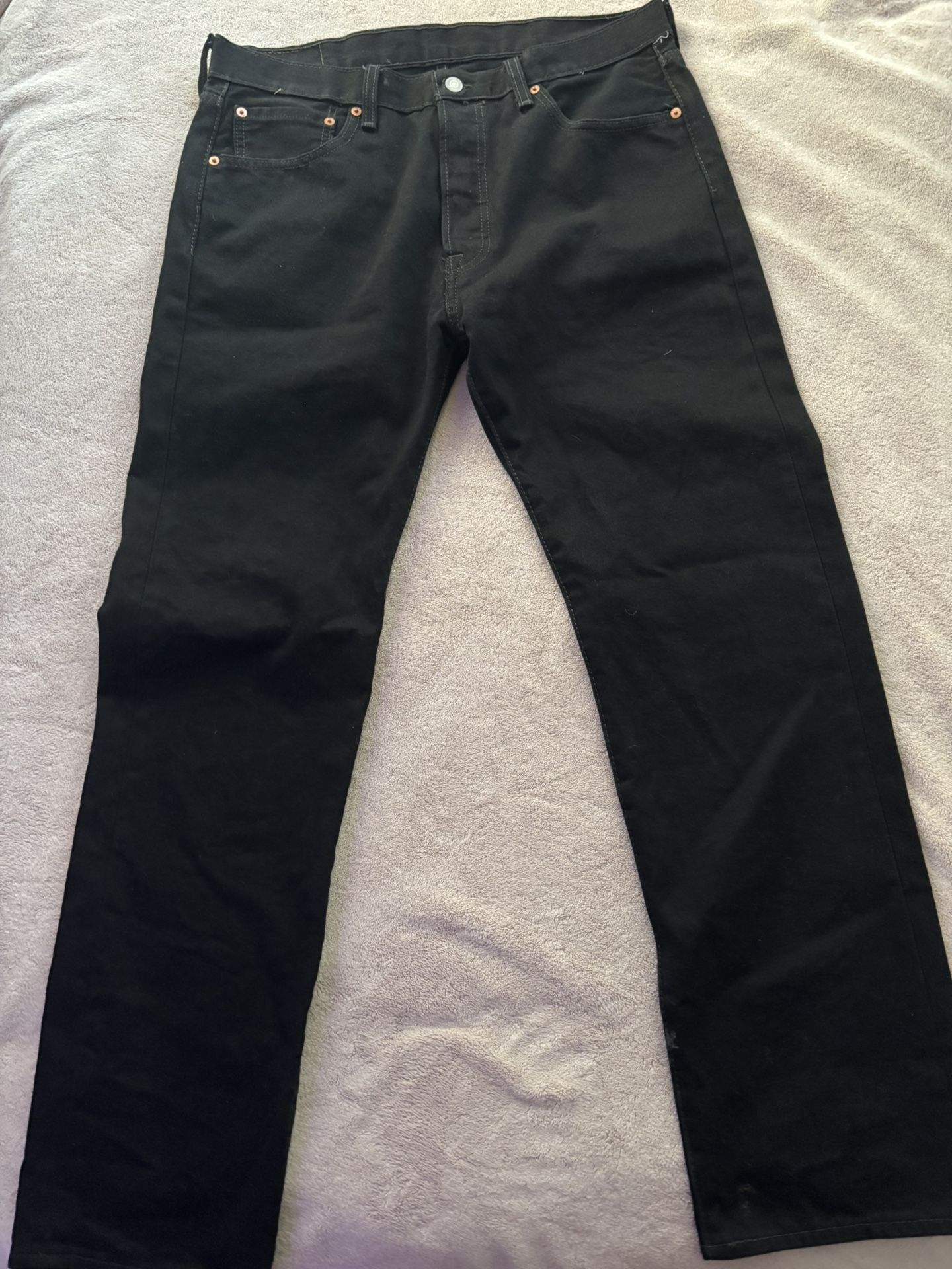 Black Levis 501s