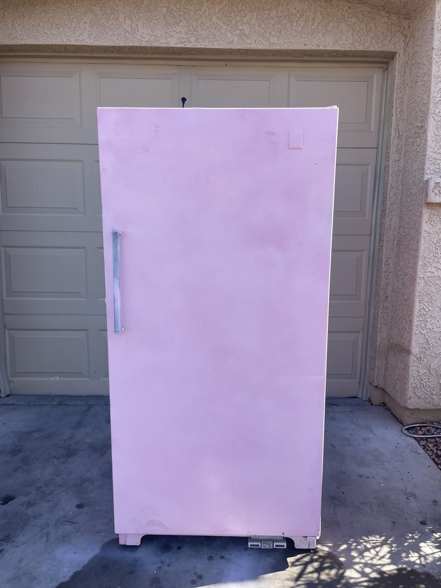 $150 OR BEST OFFER VERY NICE AND CLEAN GE STAND UP FREEZER