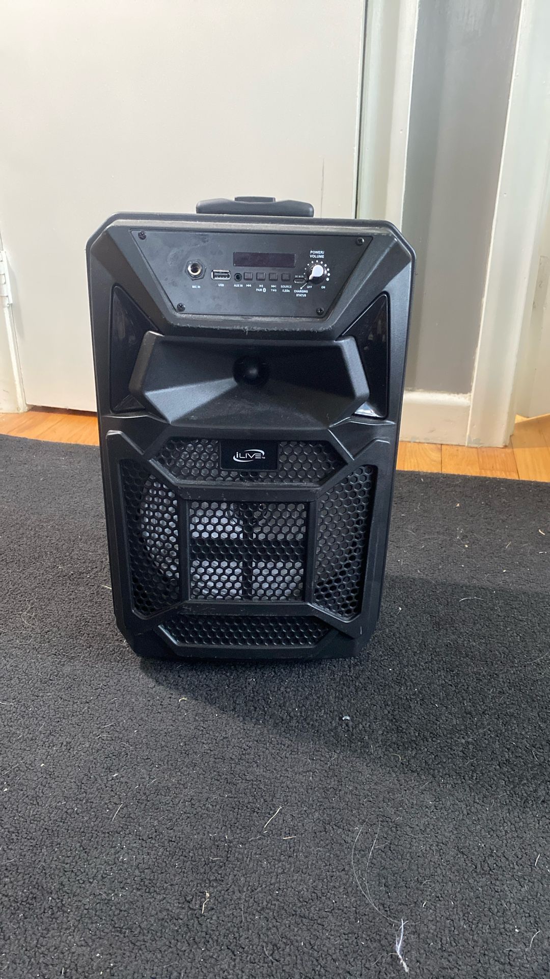 I LIVE Speaker