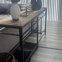 Console Rear Couch Table