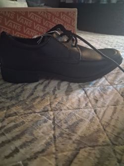 back dressing shoes size is 2