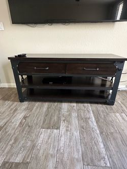 Tv console