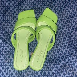 Anna Michelle heels green