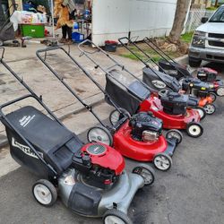 Lawn Mower CRAFTSMAN WITH ONE YR GARANTY 