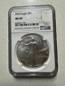 🦅 1 OZ AMERICAN SILVER EAGLE