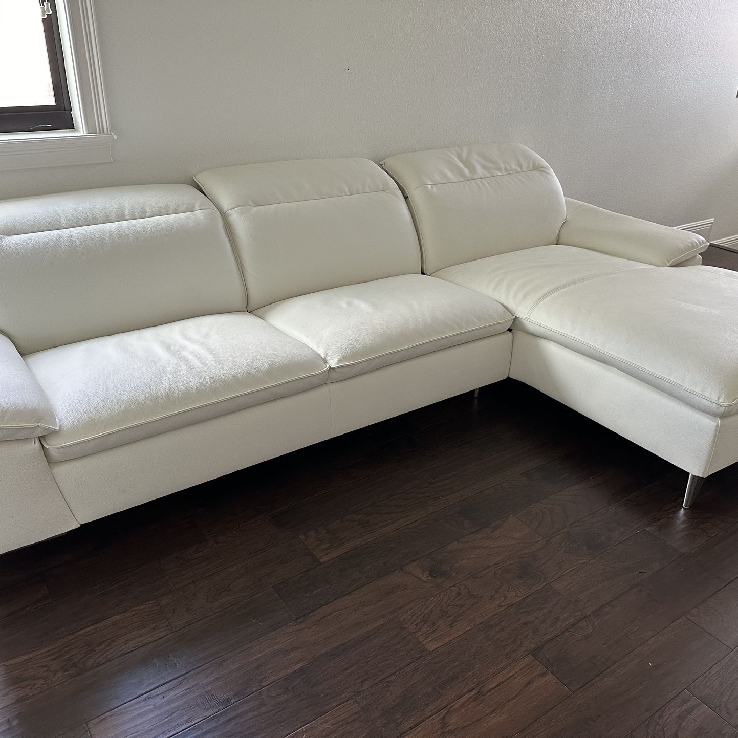 White Leather Couch 