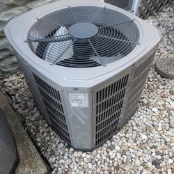 American Standard 3.5 Ton Air Conditioner 