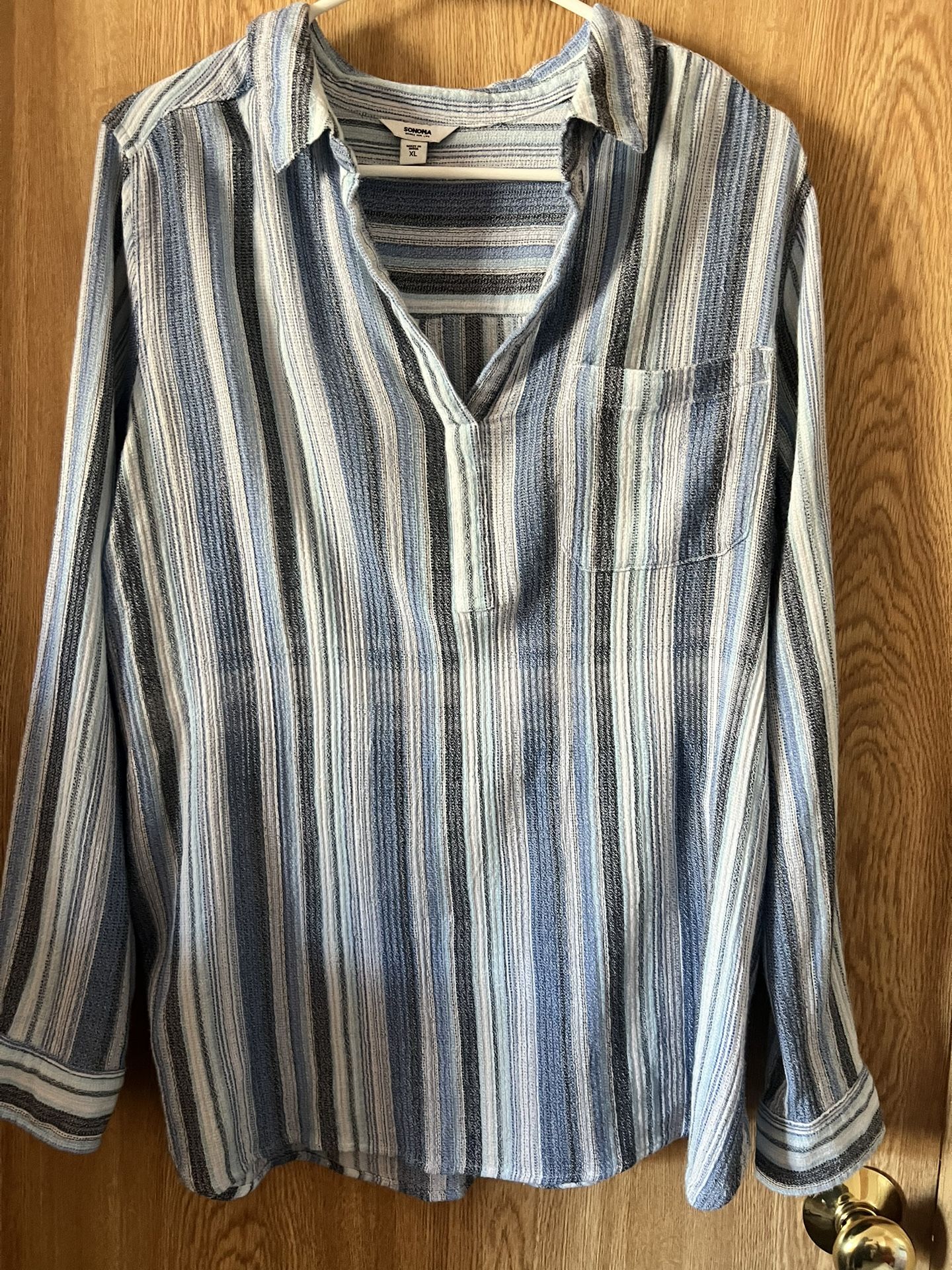 Long Sleeve Shirt Size L
