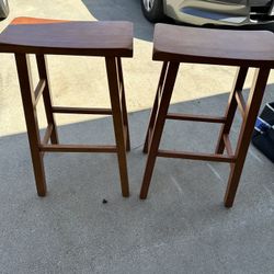 2 Stools 