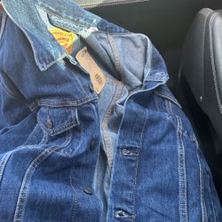 Levi’s Denim Jacket Large