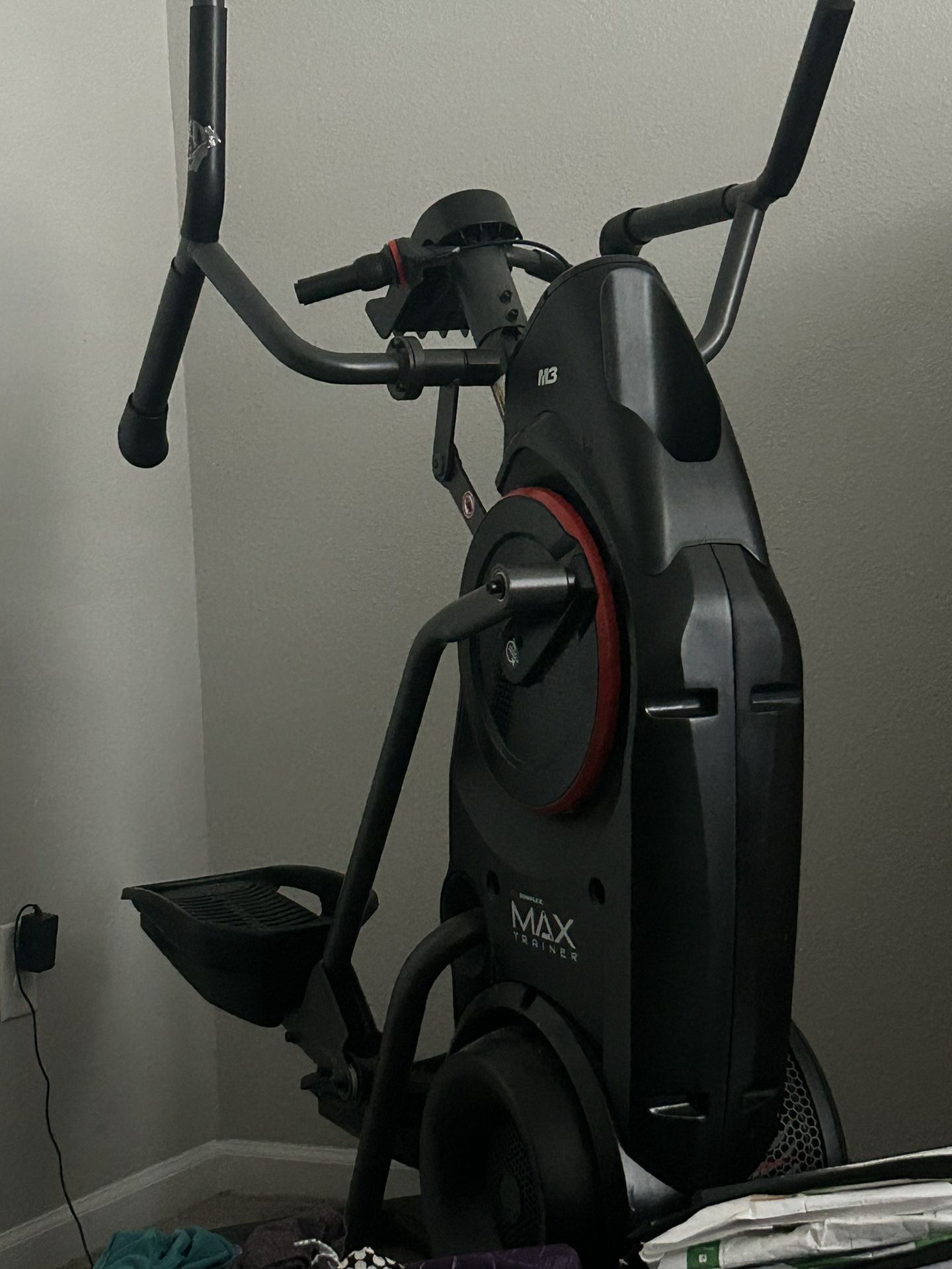M3 Max Trainer Eliptical