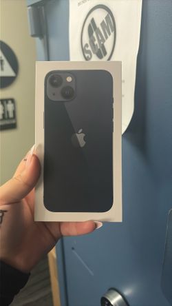Brand New Iphone 13 For Only 323$ Out The Door For Switch Overs & New lines Is 400$ !!