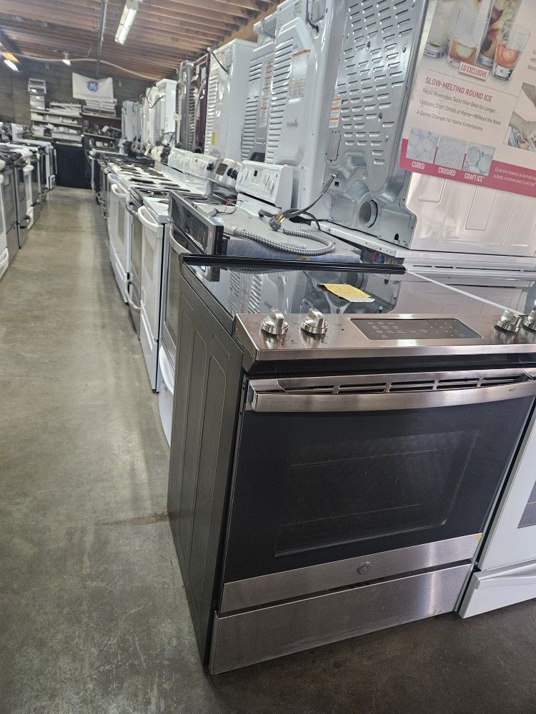 Blow Out Sale Warehouse Full Of Nice Like Brand New Gently Used Refurbished Reconditioned Certified Appliances Free Warranty Free Financing Available