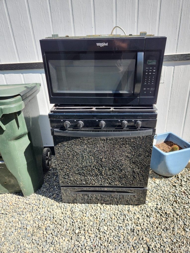  Black OTR Microwave And Range 
