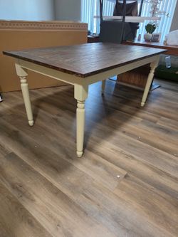 Dining table 6 people