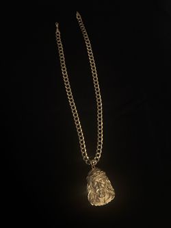 Cuban chain with Jesus piece 14k