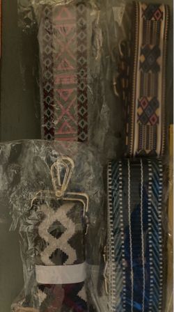 Straps super cute