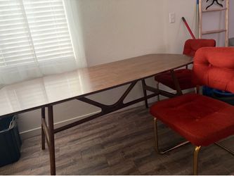 Mid century modern table and chairs