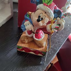 Disney Jim Shore Christmas 'Bringing Holiday Cheer' Showcase Collection Mickey

[With Box]
