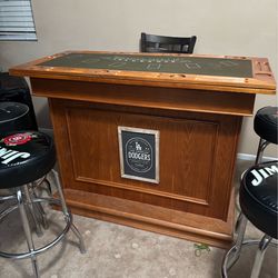 Poker/ roulette and counter top hard wood w/ stools