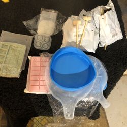 Cake Mold Several NIB