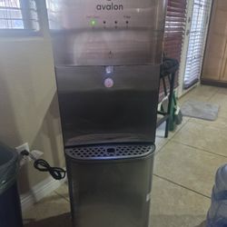 Avalon Water Dispenser 