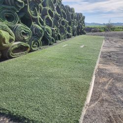 ONLY $160 PER ROLL / USED ARTIFICIAL GRASS / SYNTHETIC GRASS