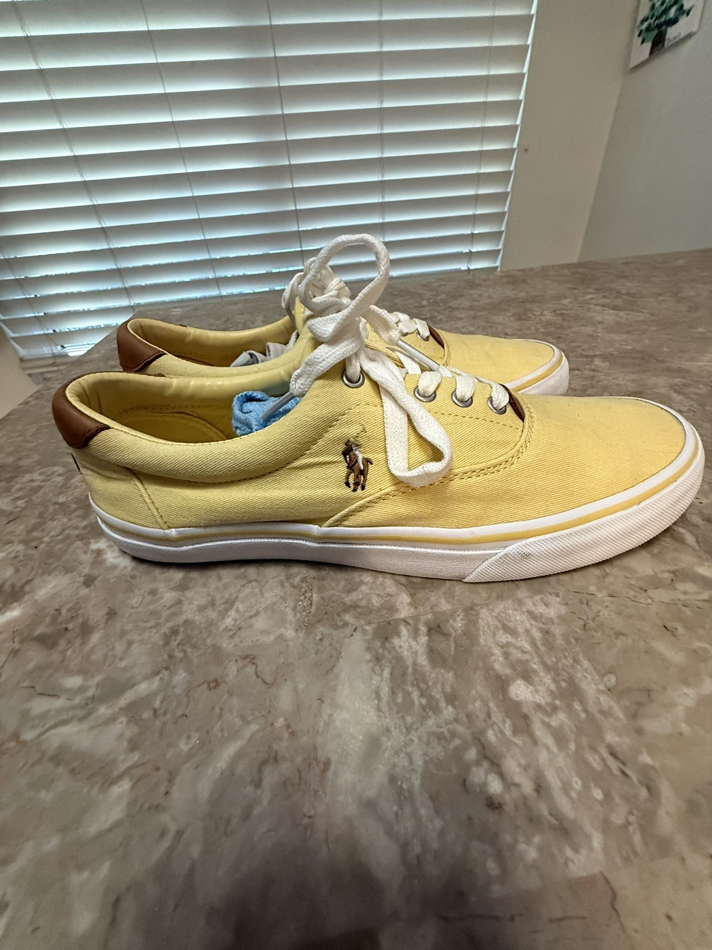 Polo by Ralph Lauren Mens 9.5 Keaton Pony Yellow Lace Up Sneakers Cotton Logo