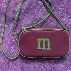 Leather Handbag Crossbody contains three pieces
