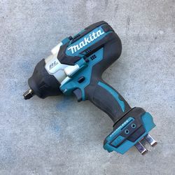 Makita 18V LXT Lithium-Ion Brushless Cordless High Torque 1/2 in. 3-Speed Drive Impact Wrench