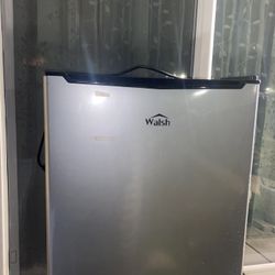 Walsh Mini Fridge 