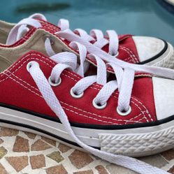 Converse  Kids Sz 11