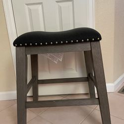 24” Counter Height Saddle Stool 