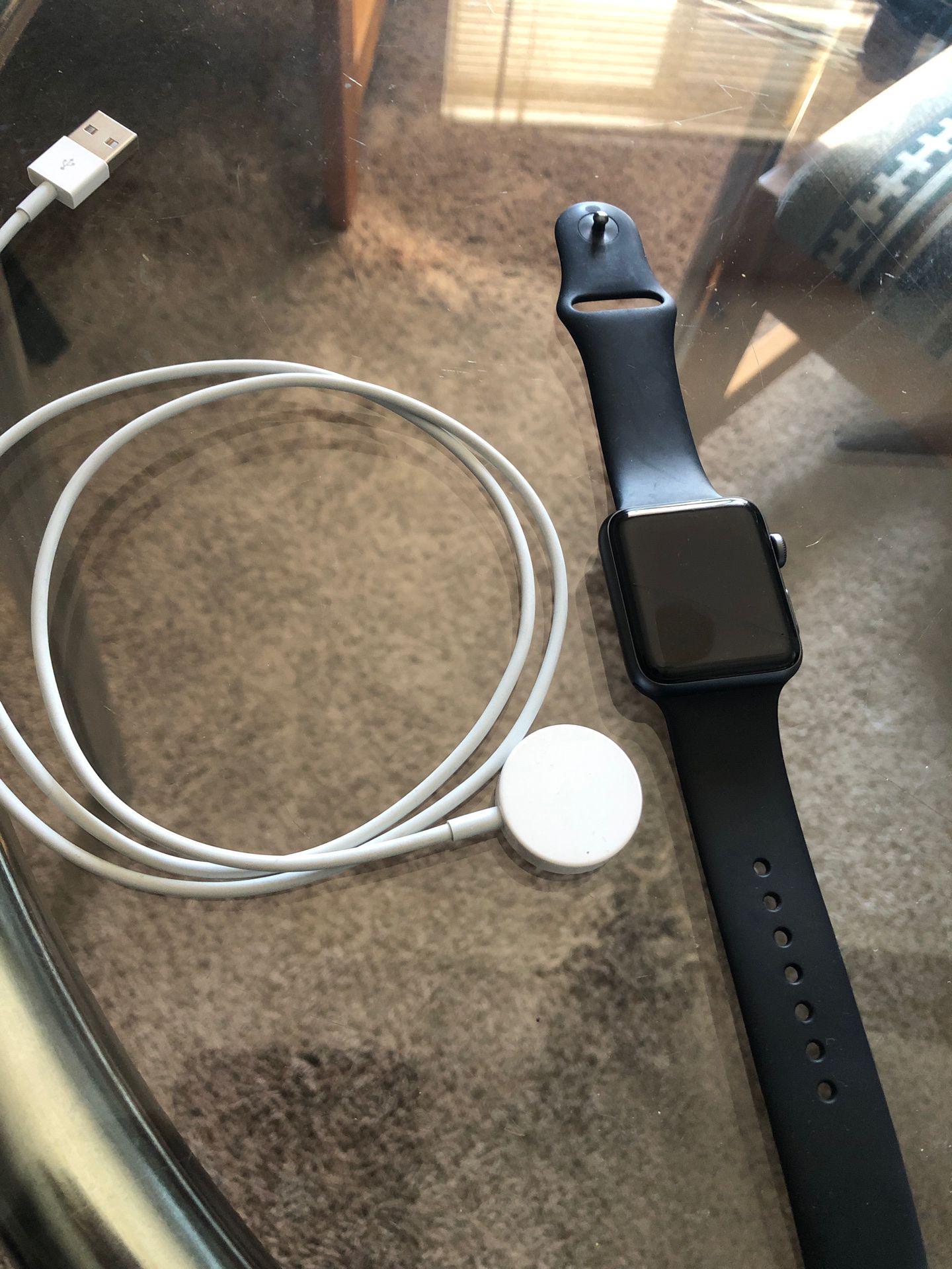 Apple Watch series 3 42mm cellular w/gps cracked screen still works