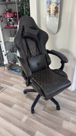 Dowinx Gaming Chair with Lumbar Pillow
