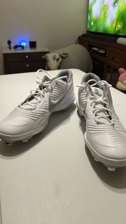 NIKE BASEBALL CLEATS BRAND NEW !!!