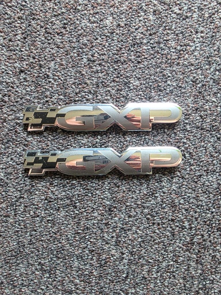 Grand Prix GXP Emblems 