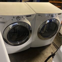 WASHER AND GAS DRYER SET 